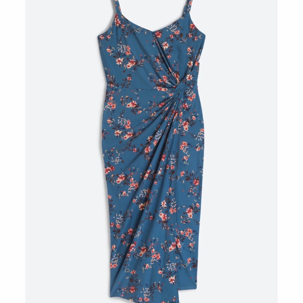 THE most flattering dress!